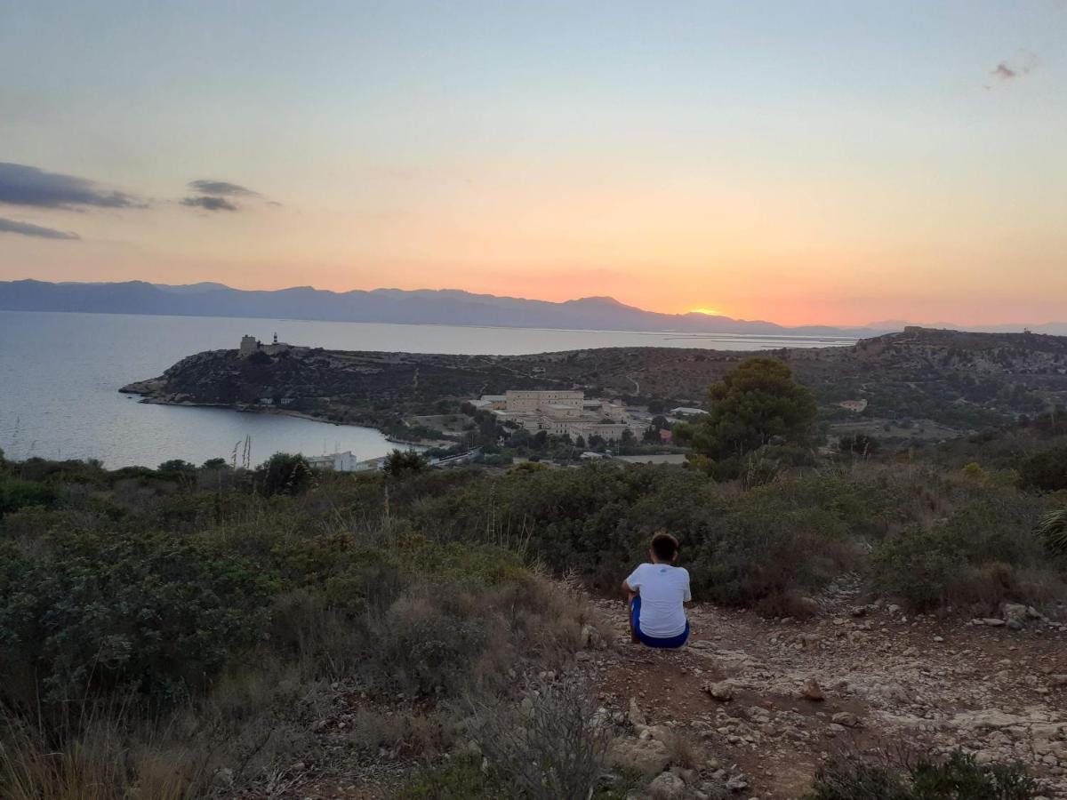 Casetta Alu' - Il Tuo Nido A Stampace กาญารี ภายนอก รูปภาพ